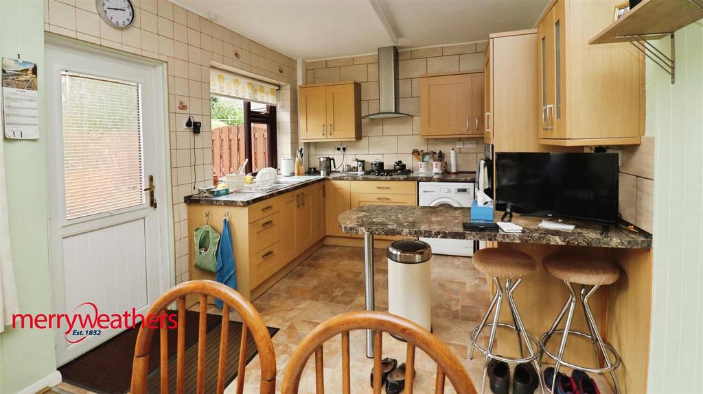Dining kitchen