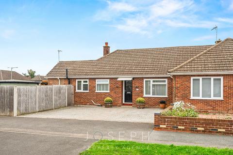 2 bedroom semi-detached bungalow for sale, Heathercroft Road, Ipswich, IP1