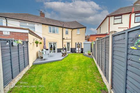 3 bedroom semi-detached house for sale, Oaktree Road, Wednesbury WS10
