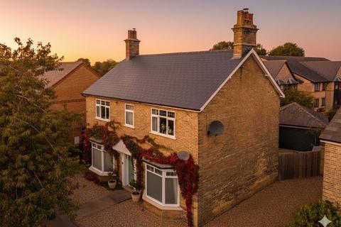 4 bedroom detached house for sale, High Street, Huntingdon PE28