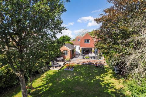 4 bedroom detached house for sale, London Road, Cowplain
