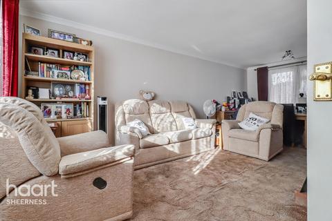 3 bedroom terraced house for sale, Queensway, Sheerness
