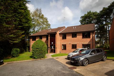 1 bedroom flat for sale, Windmill Platt, Handcross