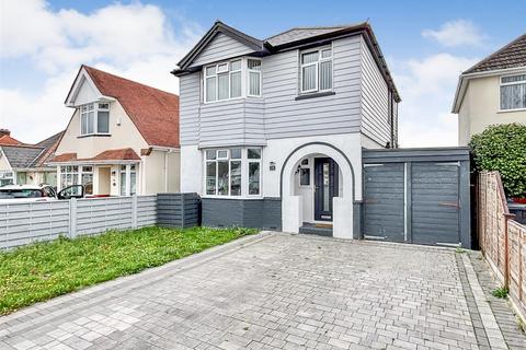 4 bedroom detached house for sale, Hinchliffe Road, Poole BH15