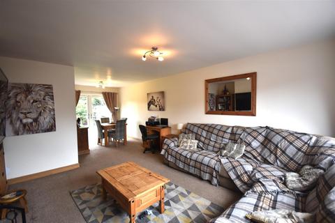 3 bedroom link detached house for sale, Almond Tree Avenue, Carlton, Goole