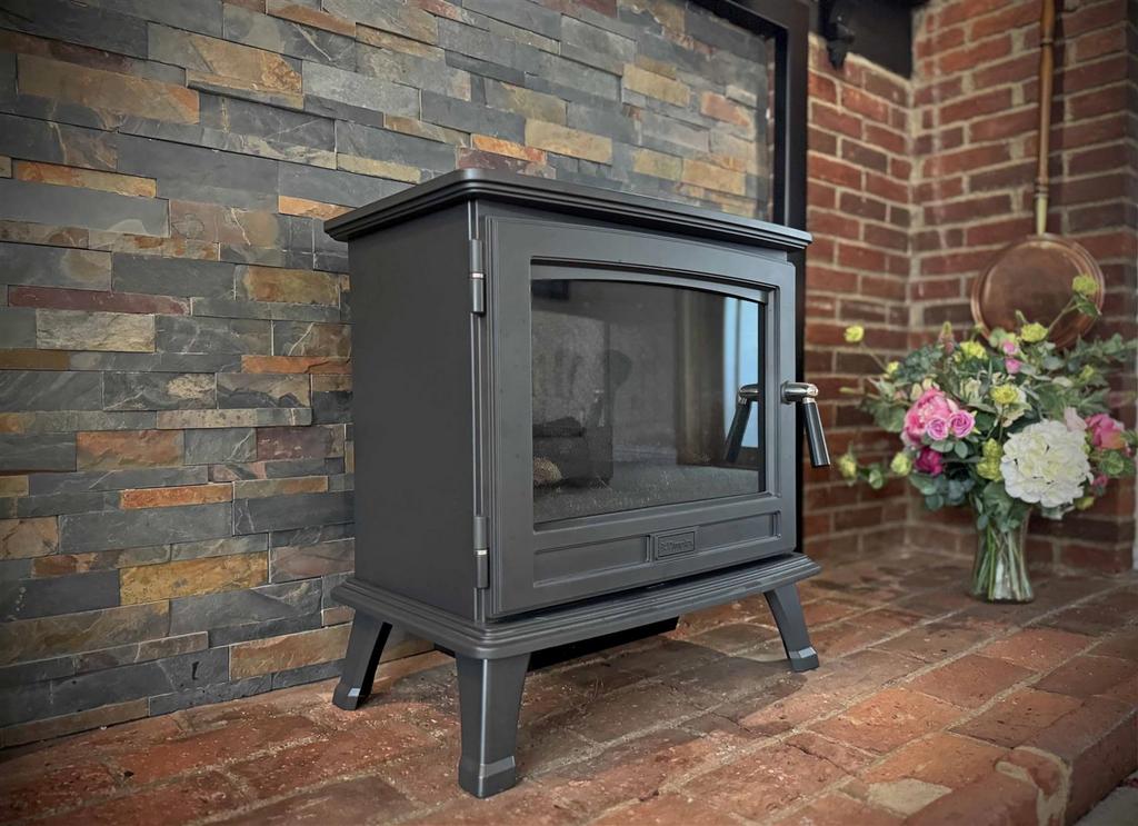 Fireplace.jpg