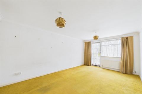3 bedroom detached house for sale, Gloucester Way, Chichester