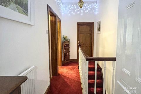 4 bedroom end of terrace house for sale, Counthill Road, Oldham