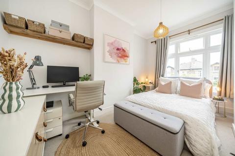2 bedroom flat for sale, East Dulwich Grove, London SE22