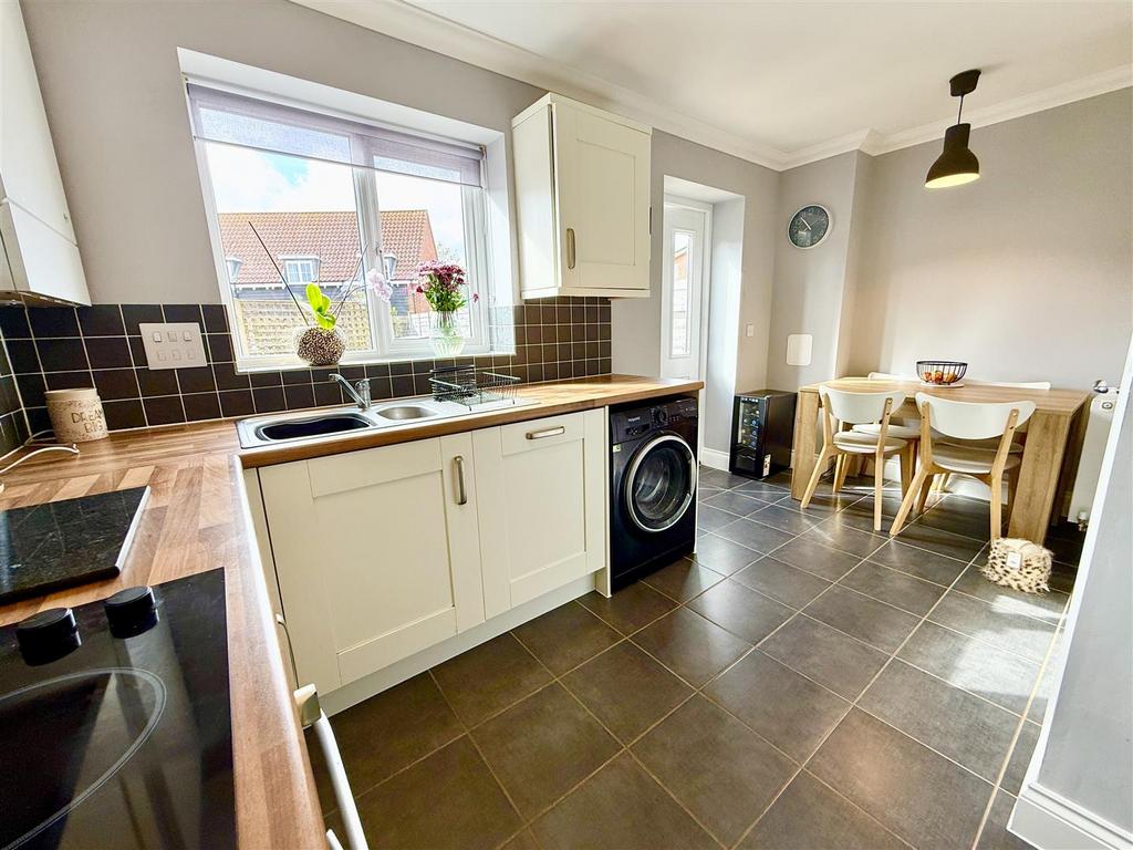 Kitchen diner