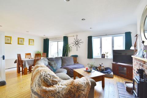 3 bedroom terraced house for sale, The Laurels, Tetsworth