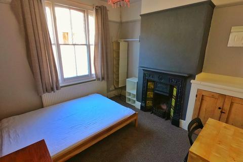 undefined, Essex Street, Northampton NN2