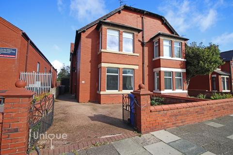 3 bedroom semi-detached house for sale, Poulton Road, Fleetwood, Lancashire, FY7