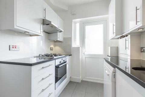 15 Brondesbury Court 235 Willesden Lane