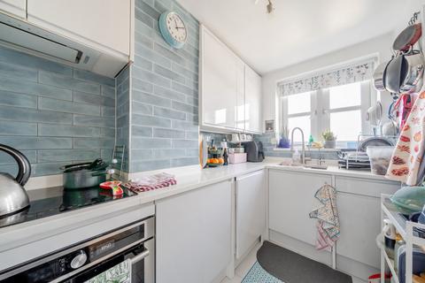 2 bedroom flat for sale, Odessa Street, London, SE16