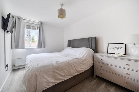 2 bedroom apartment for sale, Ifould Crescent, Berkshire RG40