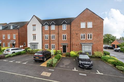 2 bedroom apartment for sale, Ifould Crescent, Berkshire RG40