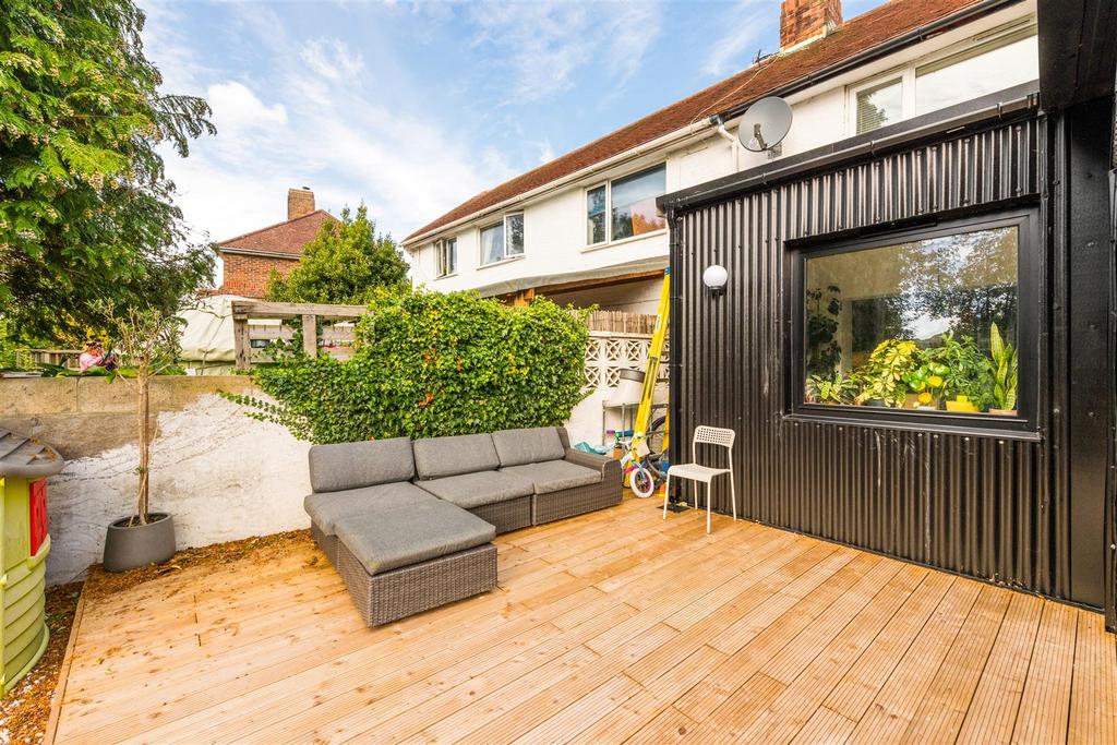 72 Norwich Drive-26.jpg