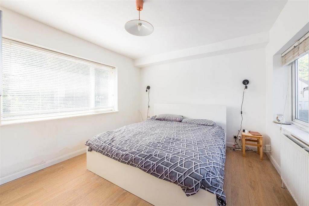 72 Norwich Drive-17.jpg