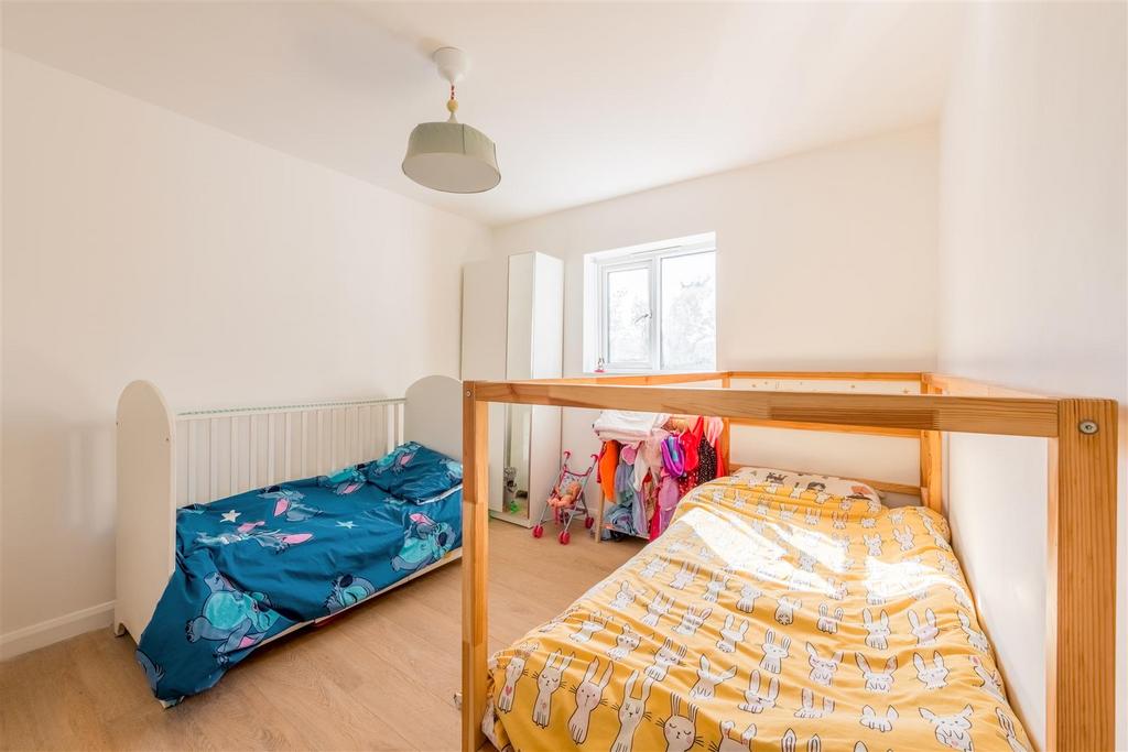 72 Norwich Drive-14.jpg