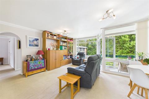 2 bedroom apartment for sale, Birch Court, Birchside, Crowthorne, Berkshire, RG45