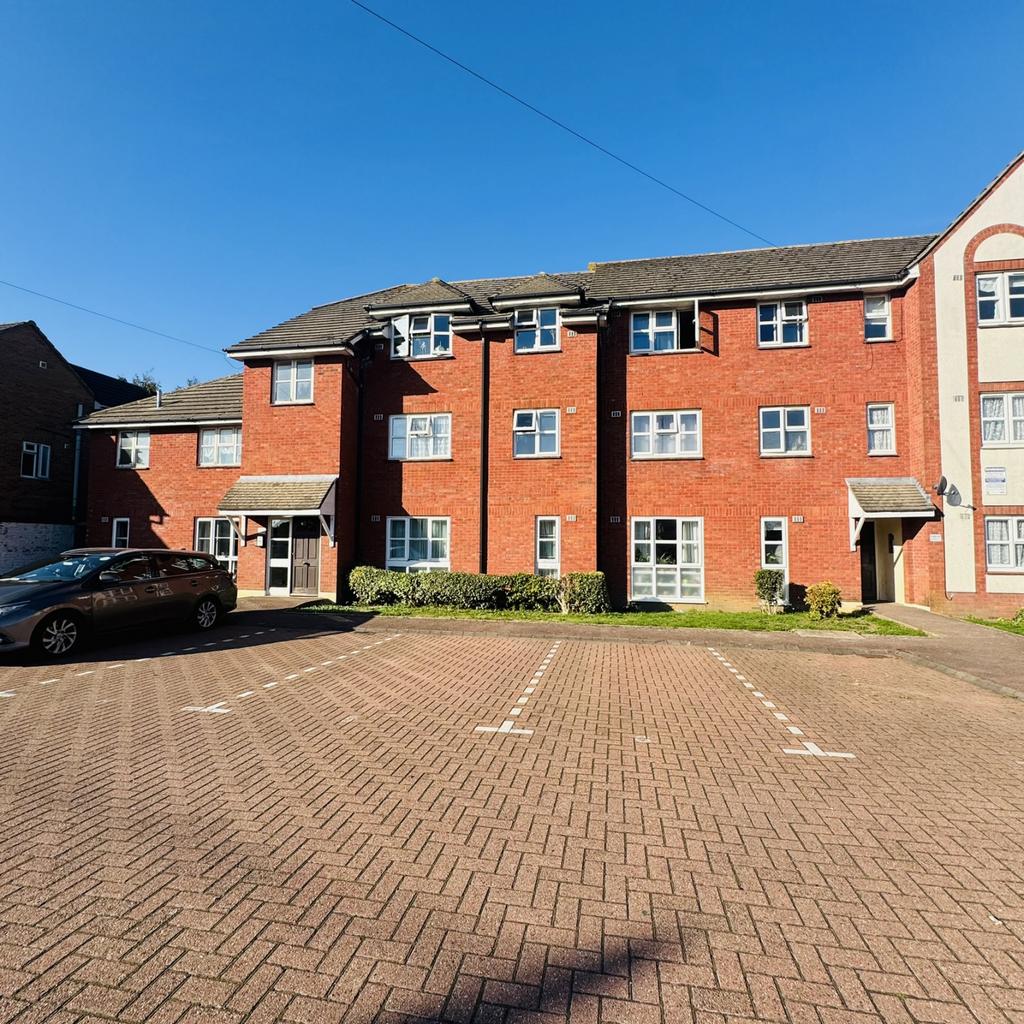 2 bed flat for sale Cherry Lane, West Drayton UB7