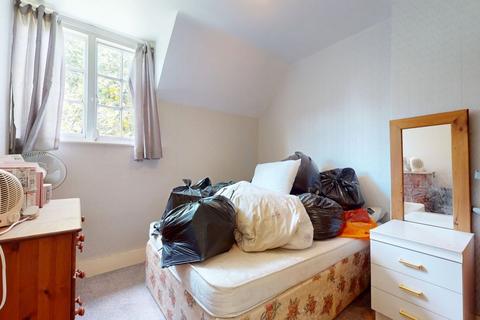 4 Glebe Road, Stanmore, HA7 4EL