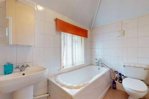 4 Glebe Road, Stanmore, HA7 4EL