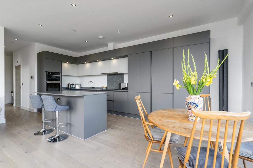 Apt 179 The Broad Oaks 14.jpg