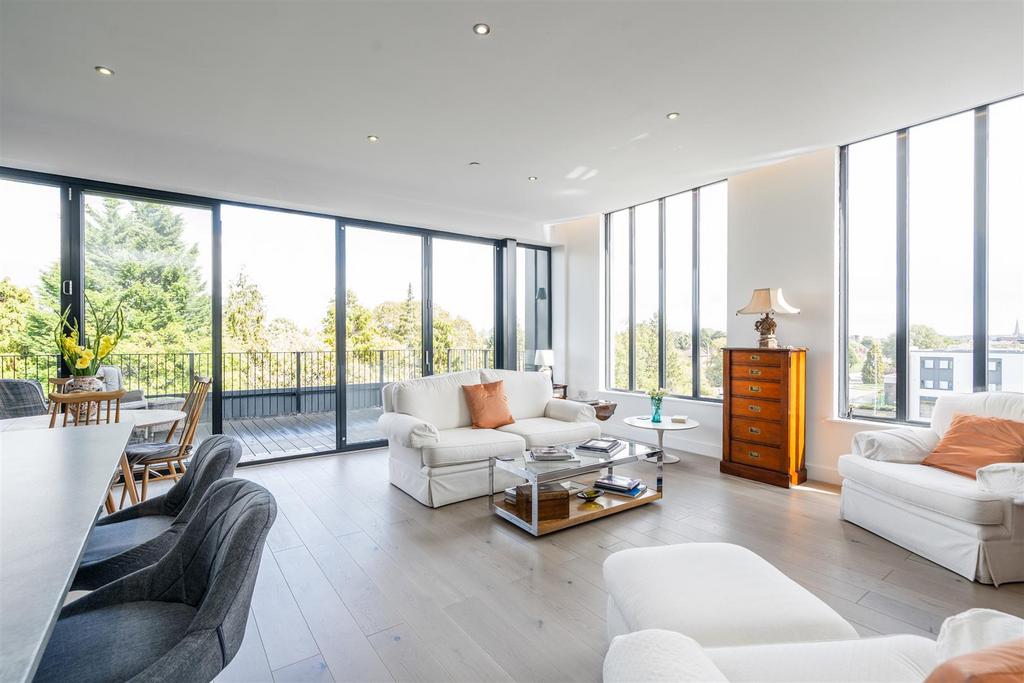 Apt 179 The Broad Oaks 16.jpg