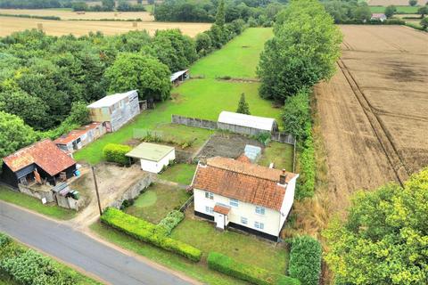 4 bedroom detached house for sale, Scoulton Road, Rockland St. Peter, Attleborough