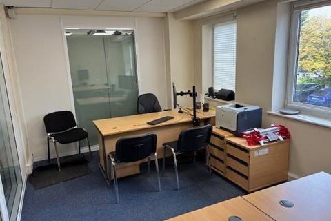 Office to rent, 230 High St Potters Bar EN6 5BL