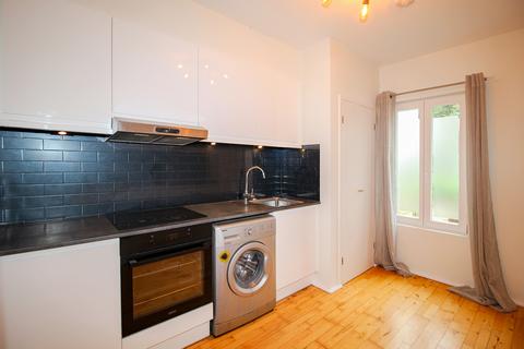 1 bedroom property to rent, Rue des Fenetres, Forest, Guernsey, GY8