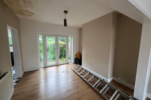25 Worcester Road, County Bridge, Willenhall, WV13 2RZ