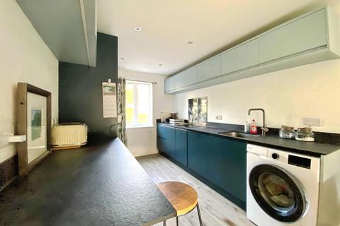 4 bedroom semi-detached house for sale, Northfield Square, Witney OX28