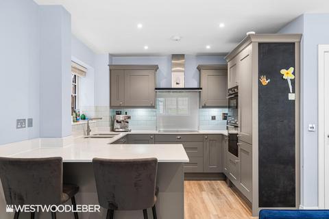 5 bedroom detached house for sale, Anderson Close, Broxbourne EN10