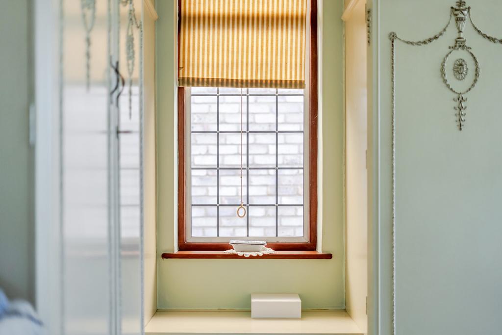 1349379-26-68c06e...