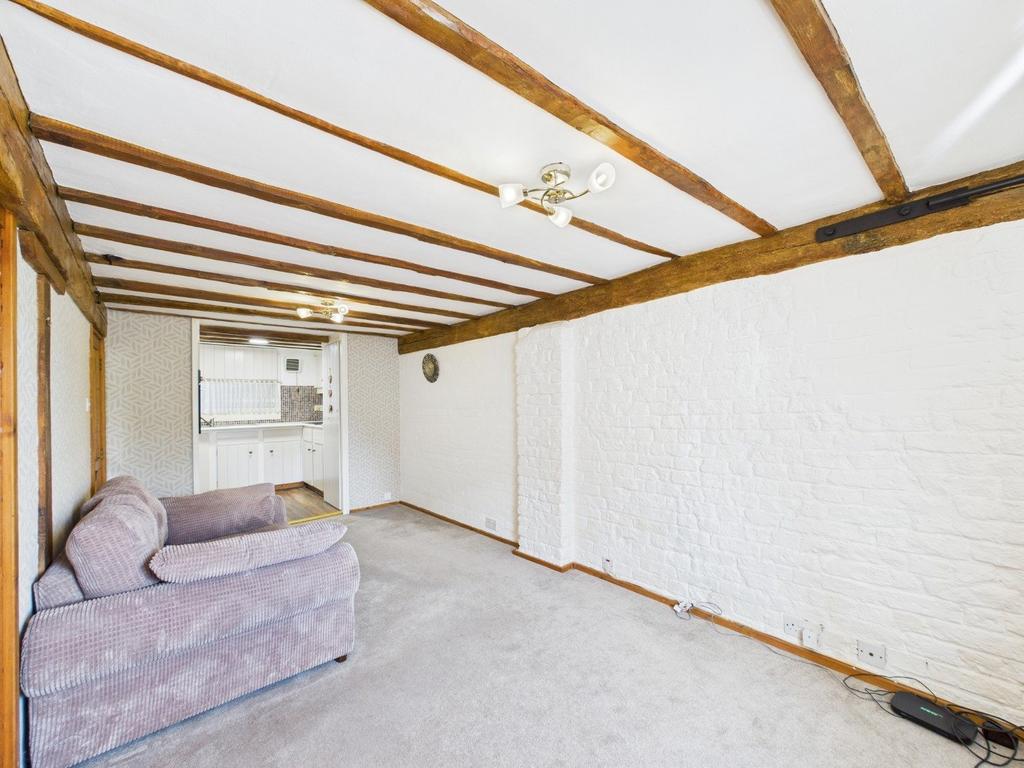 Lounge/Dining Area
