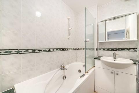 2 bedroom flat for sale, St. Andrews Square, London W11