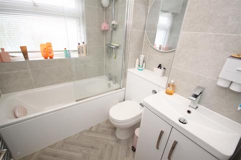 undefined, Woodcote Drive, Crofton