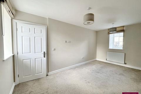 2 bedroom ground floor flat for sale, Ffordd Brenig, St Asaph, Denbighshire LL17 0EZ