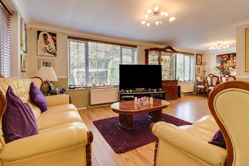 Living/Dining Room