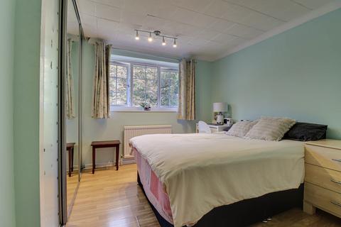 undefined, Admirals Walk, St. Albans, Hertfordshire, AL1