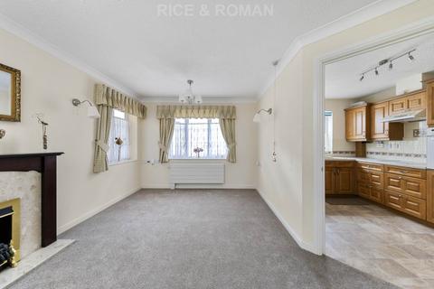 undefined, Pampisford Road, Purley CR8