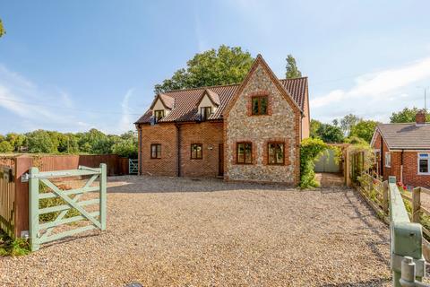 4 bedroom detached house for sale, Inviting Family Home with Gardens and Farmland Views in Aldborough