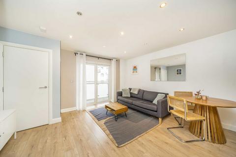 2 bedroom flat for sale, Bournemouth Road, London SE15