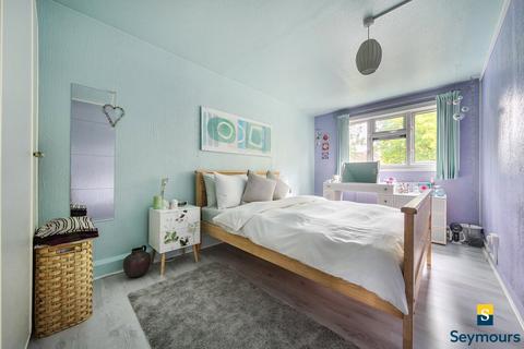 undefined, Park Barn Drive, Surrey GU2