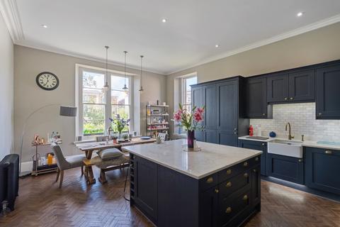 4 bedroom flat for sale, Clifton, Bristol, BS8