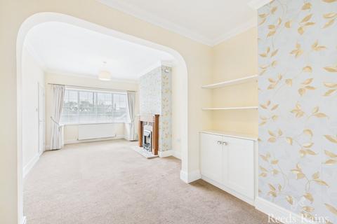 2 bedroom bungalow to rent, Main Road, Hull HU11