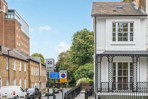 Blackheath Road, Greenwich, London, SE10